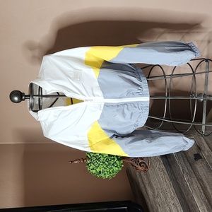 Nwt windbreaker zip up raincoat sz small gray, white, and yellow